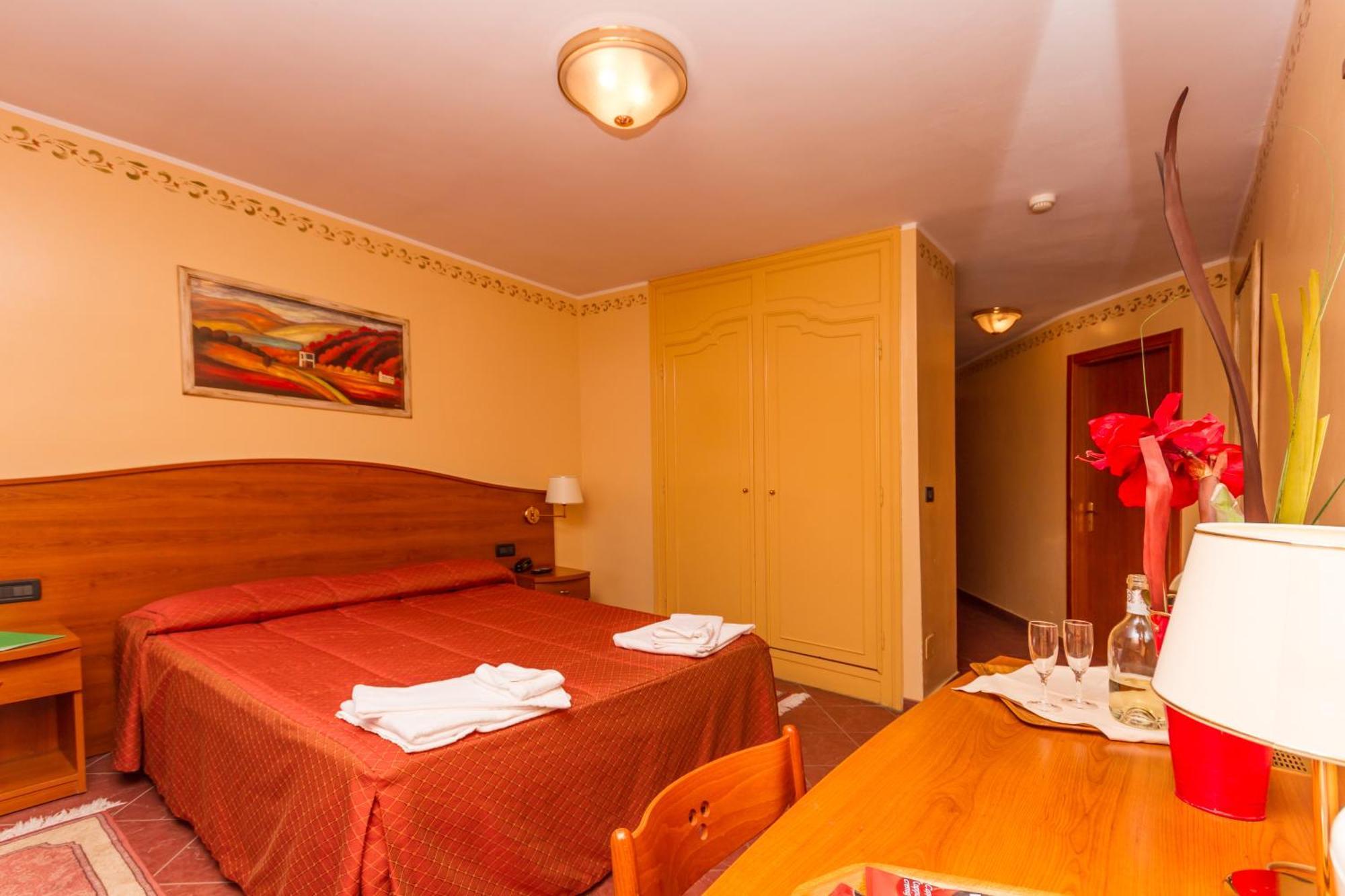 Hotel Relais Des Alpes Oulx 객실 사진